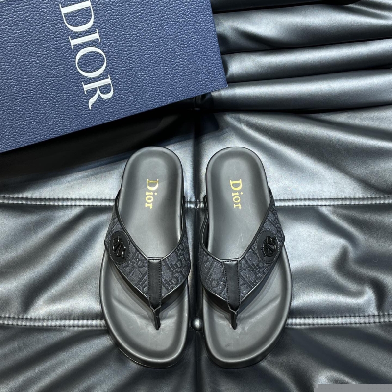 ch**an D*or slippers